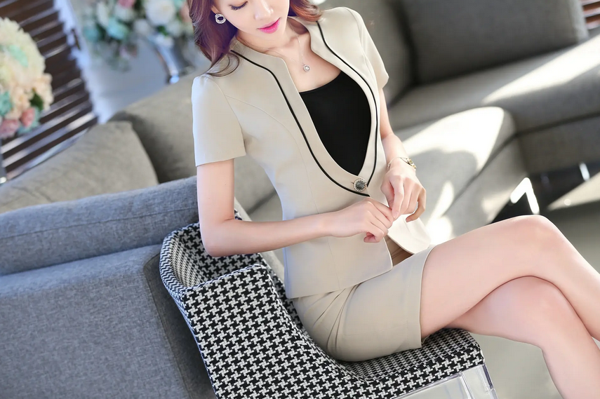 女士怎樣定制西服職業(yè)裝會更顯魅力？