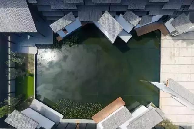 青瓦灰墻，高瓴飛檐，處處消磨時光