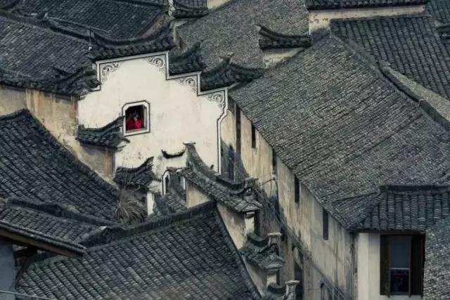 青瓦灰墻，高瓴飛檐，處處消磨時光