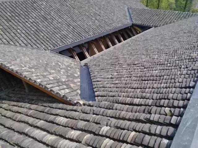 青瓦灰墻，高瓴飛檐，處處消磨時光